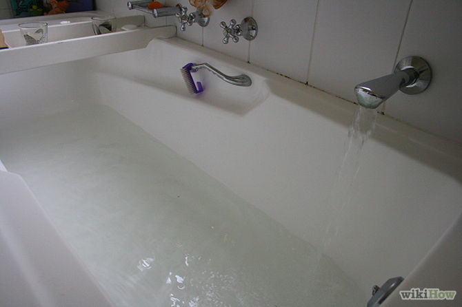 Remplissez la baignoire avec de l'eau froide-Fill-bathtub-with-water-Step-1
