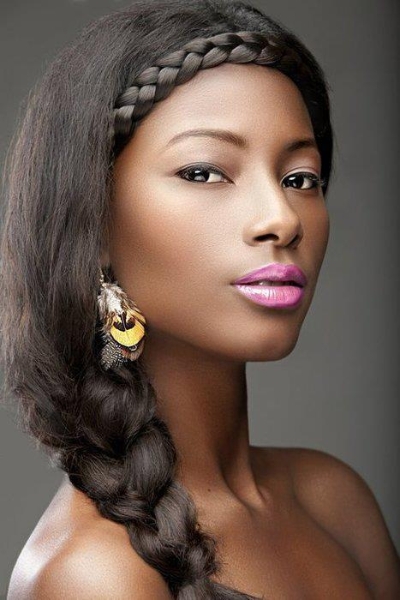 La trenza lateral | Idea de peinado para mujeres negras - Afroculture.net