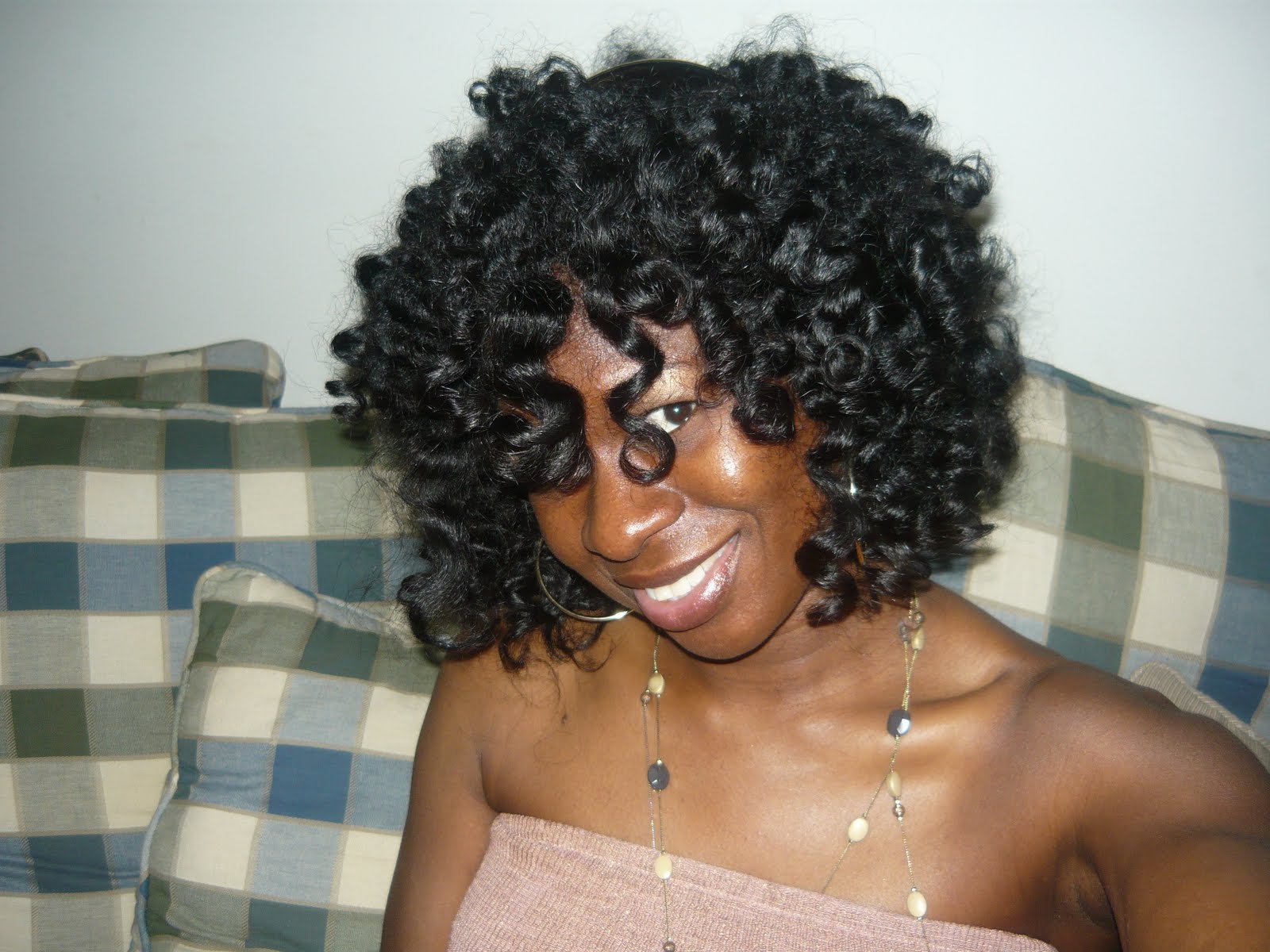 Have beautiful wavy curls with Bantu Knot Out 