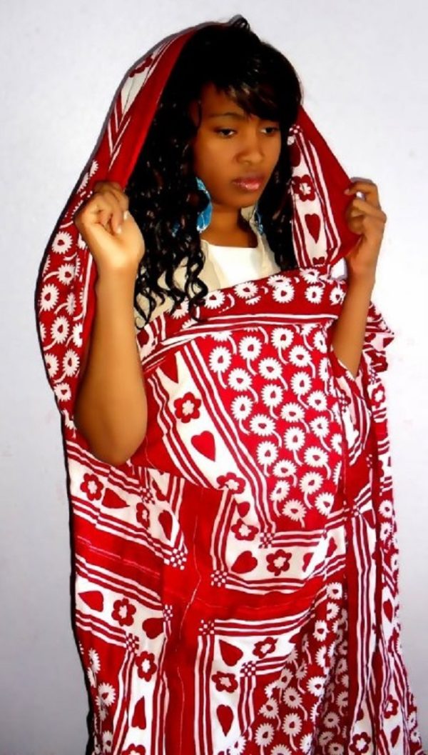 Beautiful Comorian women in chiromani - Afroculture.net